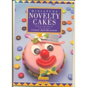 9781853911934: Miniature Novelty Cakes