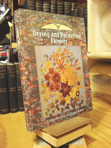 Beispielbild fr Drying And Preserving Flowers zum Verkauf von AwesomeBooks