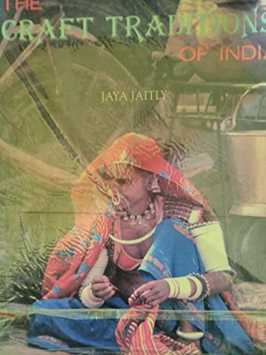 Imagen de archivo de Craft Traditions Of India a la venta por Hammonds Antiques & Books