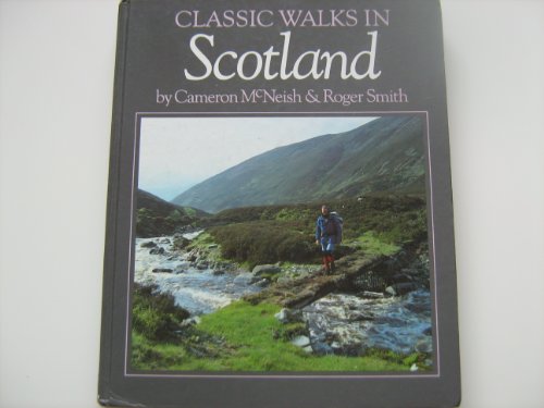 Beispielbild fr Classic Walks in Scotland zum Verkauf von MusicMagpie