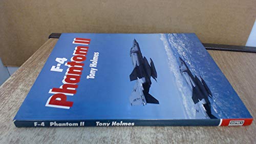 Imagen de archivo de F-4 Phantom II a la venta por Better World Books