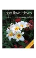 Beispielbild fr Bob Flowerdew's Complete Book of Companion Gardening zum Verkauf von GF Books, Inc.