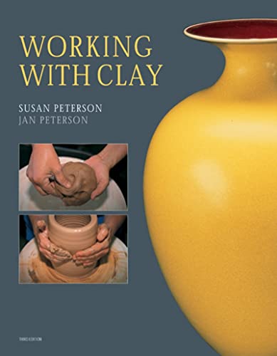 9781856696050: Working with Clay