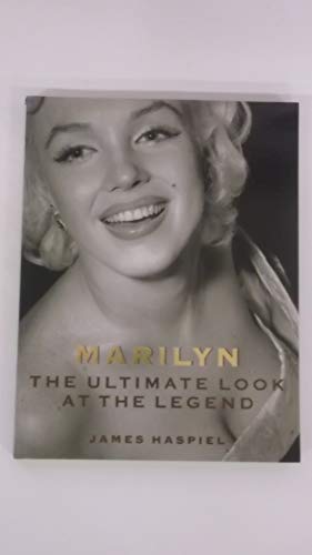 Imagen de archivo de Marilyn: The Ultimate Look at the Legend a la venta por WorldofBooks