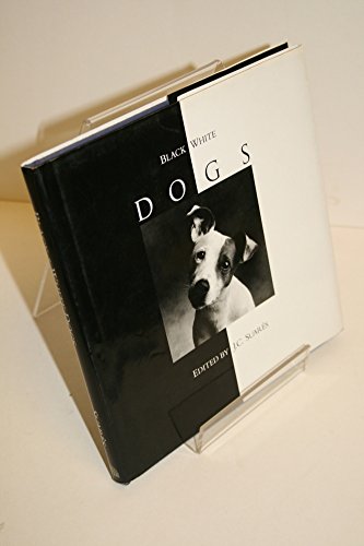 Imagen de archivo de BLACK AND WHITE DOGS a la venta por WorldofBooks