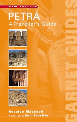 9781859641477: Petra: A Travelers Guide