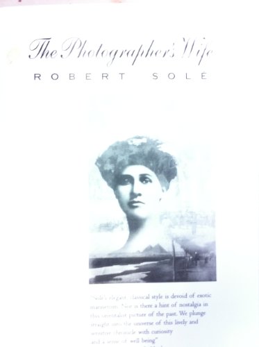 Imagen de archivo de The Photographer's Wife a la venta por Idaho Youth Ranch Books