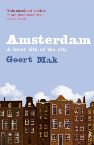 Beispielbild fr Amsterdam: A Brief Life of the City zum Verkauf von SecondSale