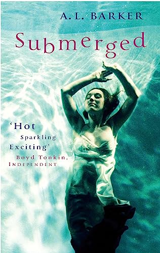 Beispielbild fr Submerged (Virago Modern Classics) zum Verkauf von WorldofBooks