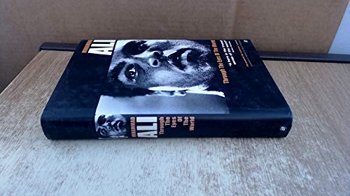 Beispielbild fr Muhammad Ali: Through the Eyes of the World zum Verkauf von WorldofBooks