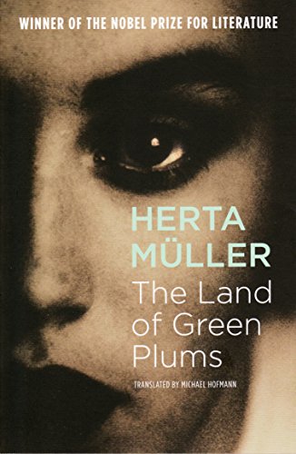 Beispielbild für Land of Green Plums zum Verkauf von Better World Books
