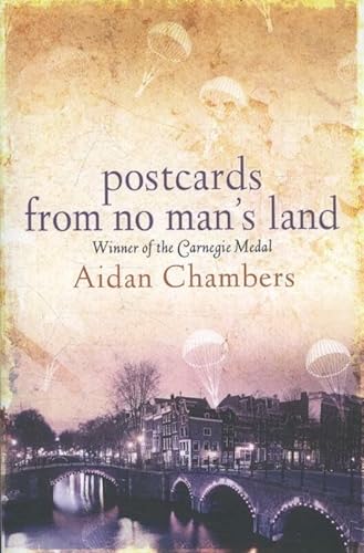 Imagen de archivo de Postcards from No Man's Land a la venta por Better World Books