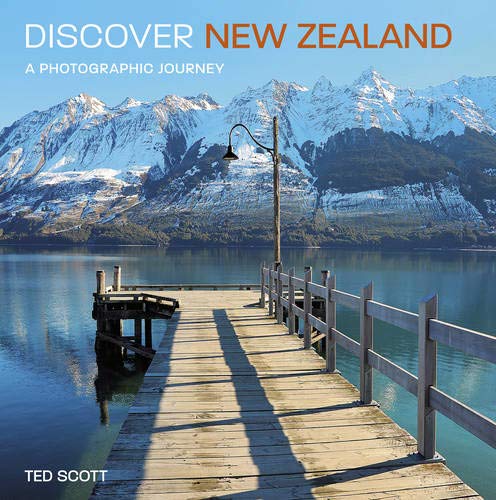 Imagen de archivo de Discover New Zealand: A Photographic Journey a la venta por WorldofBooks