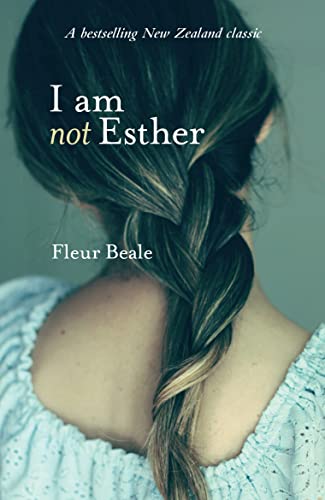 9781869799076: I Am Not Esther