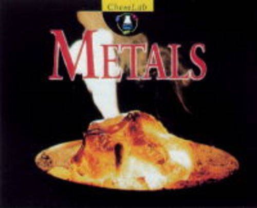 Imagen de archivo de Metals (ChemLab S.) a la venta por WorldofBooks
