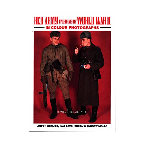 9781872004594: Red Army Uniforms of World War II in Colour Photographs (Europa Militaria)