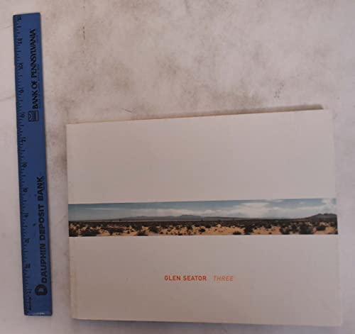 Imagen de archivo de Glen Seator: Three a la venta por Riverrun Books & Manuscripts, ABAA