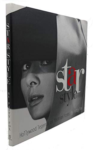 Beispielbild fr Star Style : Hollywood Legends as Fashion Icons zum Verkauf von Unique Books