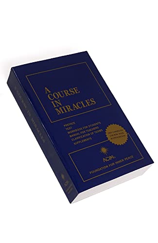 Imagen de archivo de A Course in Miracles: Combined Volume a la venta por Goodwill of Colorado