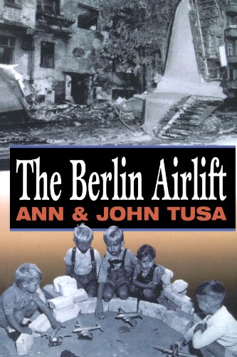 9781885119582: Berlin Airlift