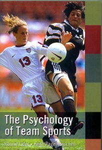 9781885693327: The Psychology of Team Sports