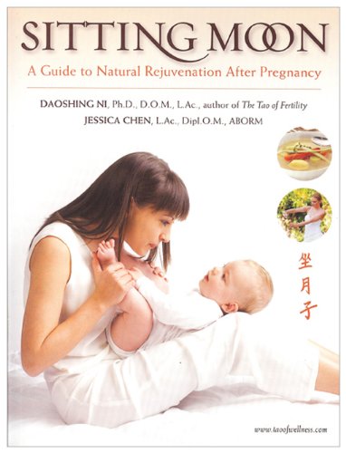Imagen de archivo de Sitting Moon: A Guide to Rejuvenation after Pregnancy a la venta por BooksRun