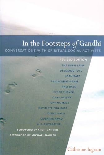 9781888375350: In the Footsteps of Gandhi: Conversations with Spiritual Social Activists