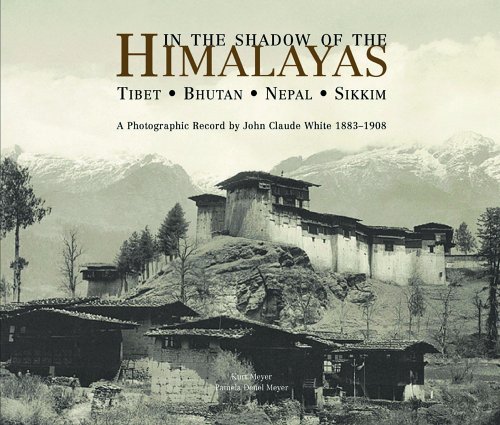 Beispielbild fr The Shadow of the Himalayas. Tibet, Bhutan, Nepal, Sikkim. A Photographic Record by John Claude White 1883-1908 zum Verkauf von Books and Beaches, Anna Bechteler