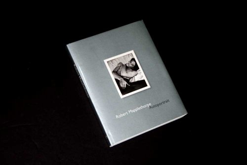 Stock image for Robert Mapplethorpe: Autoportrait for sale by Tornbooks