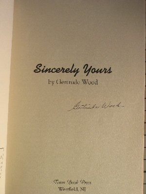 9781892657107: Sincerely Yours