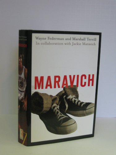 Imagen de archivo de Maravich a la venta por SecondSale