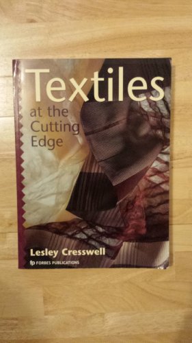 9781899527175: Textiles at the Cutting Edge