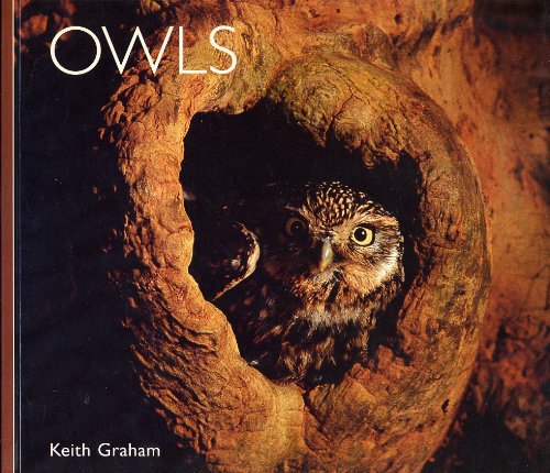 Beispielbild fr Owls (Worldlife Library) zum Verkauf von WorldofBooks