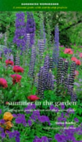 9781900518475: Summer in the Garden (Gardening Workbooks)