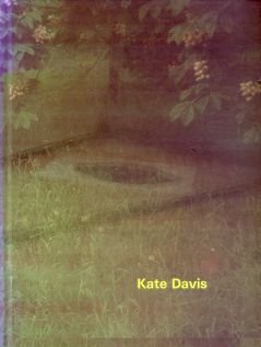 Beispielbild fr Kate Davis zum Verkauf von PsychoBabel & Skoob Books