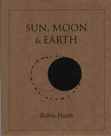 Beispielbild fr Sun Moon and Earth zum Verkauf von WorldofBooks