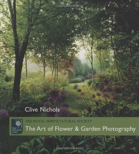 Stock image for The Art of Flower & Garden Photography for sale by ThriftBooks-Dallas
