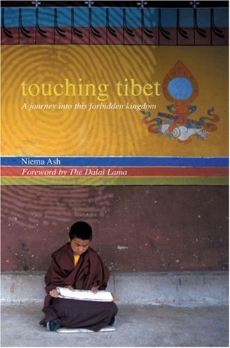 Beispielbild fr Touching Tibet zum Verkauf von WorldofBooks