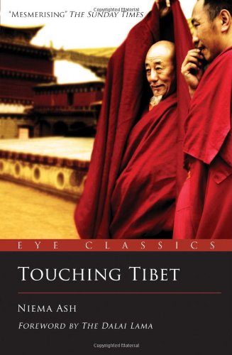 Beispielbild fr Touching Tibet (Eye Classics) zum Verkauf von WorldofBooks