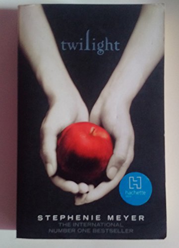 Stock image for Twilight: Twilight, Book 1 (Twilight Saga) for sale by AwesomeBooks