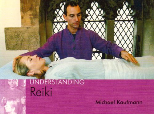 Imagen de archivo de Understanding Reiki a la venta por PBShop.store US