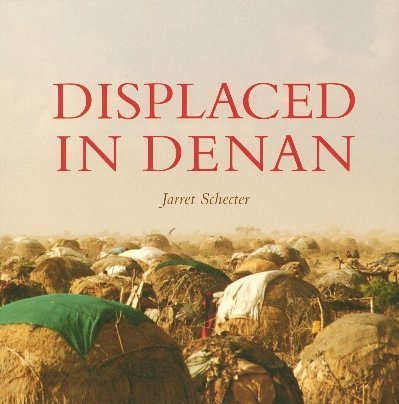 Beispielbild fr Displaced in Denan zum Verkauf von medimops