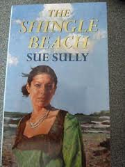 Beispielbild fr THE SHINGLE BEACH. zum Verkauf von WorldofBooks