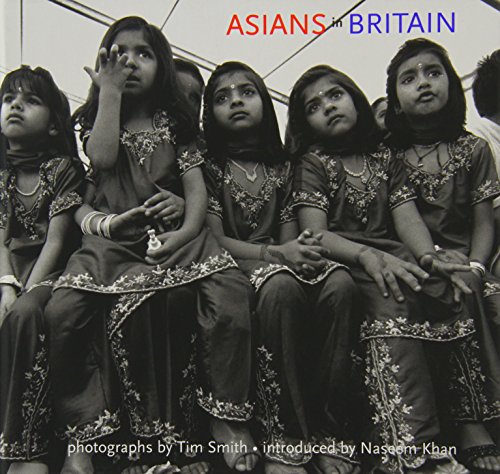 Imagen de archivo de Asians in Britain a la venta por Peter Rhodes