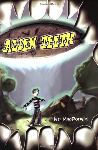 Beispielbild fr Alien Teeth zum Verkauf von WorldofBooks