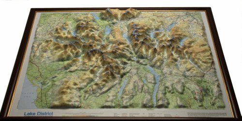 9781906473006: Lake District Raised Relief Map: Dark Wood Framed