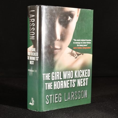 Beispielbild fr THE GIRL WHO KICKED THE HORNETS' NEST : (Millennium Trilogy) zum Verkauf von Falls Bookstore