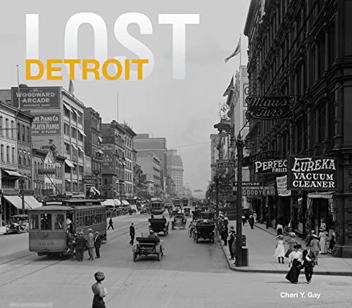 Imagen de archivo de Lost Detroit a la venta por ThriftBooks-Atlanta