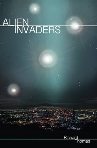 9781910440391: Alien Invaders