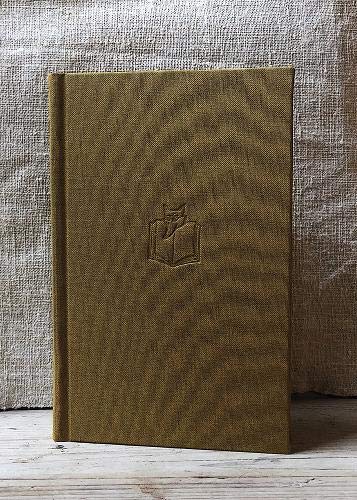 Beispielbild fr To War with Whitaker: The Wartime Diaries of the Countess of Ranfurly 1939-1945 (Slightly Foxed Editions #50) zum Verkauf von Outer Print